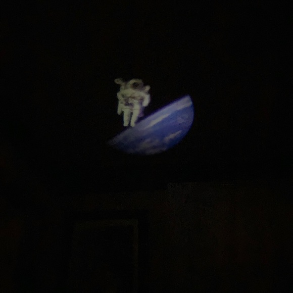 Discovery Kids Projection Alarm Clock - Picture 10 of 12